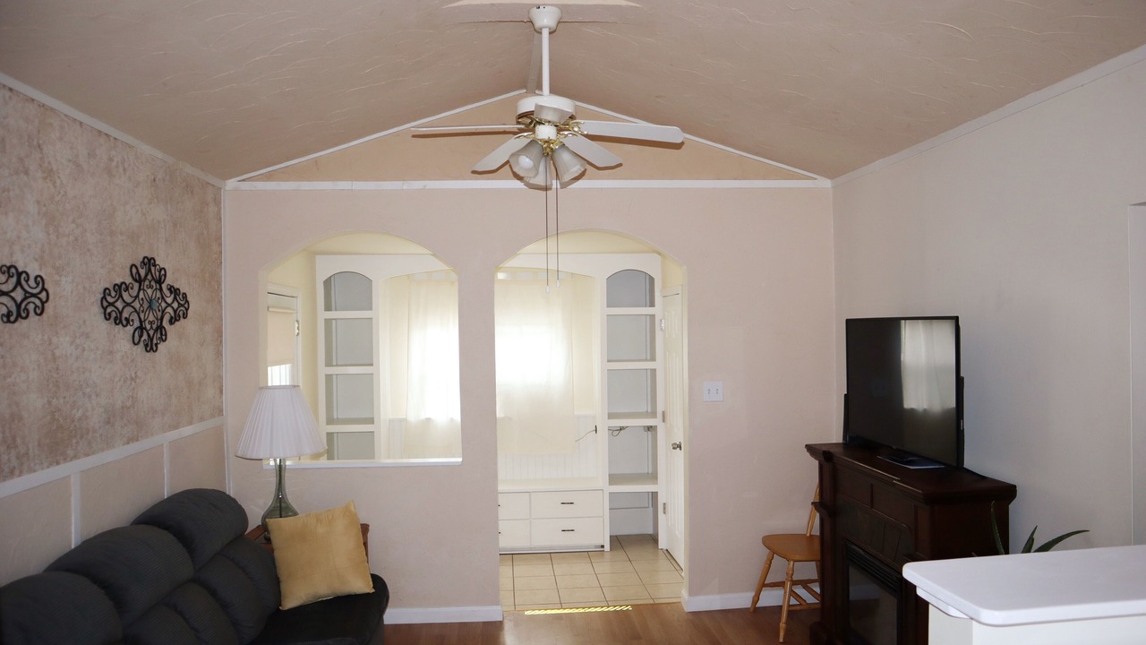Photo of Livingroom in Jasper