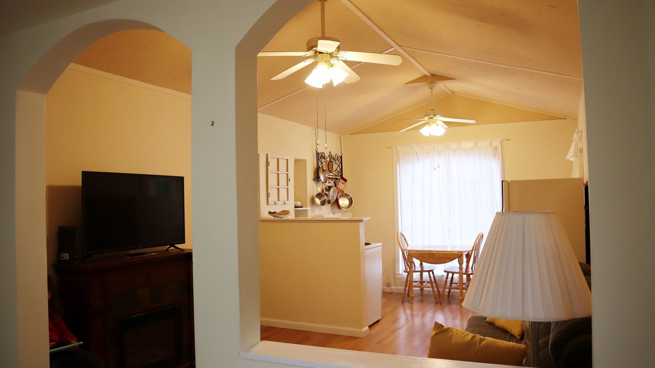 Photo of Livingroom in Jasper