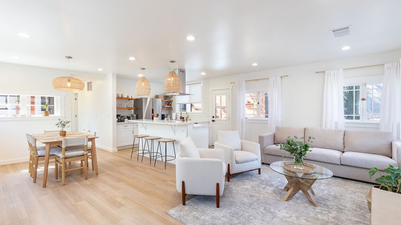 Photo of Livingroom in Boyes Hot Springs