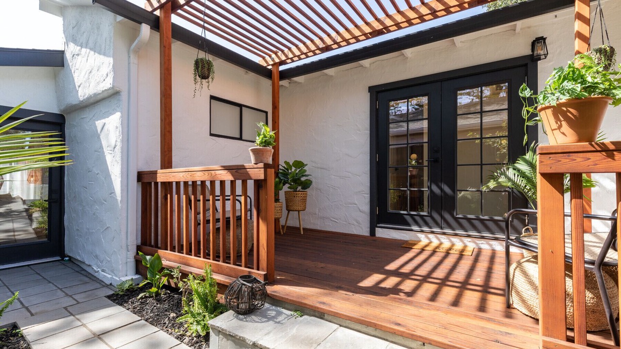 Photo of Patio Balcony in Boyes Hot Springs