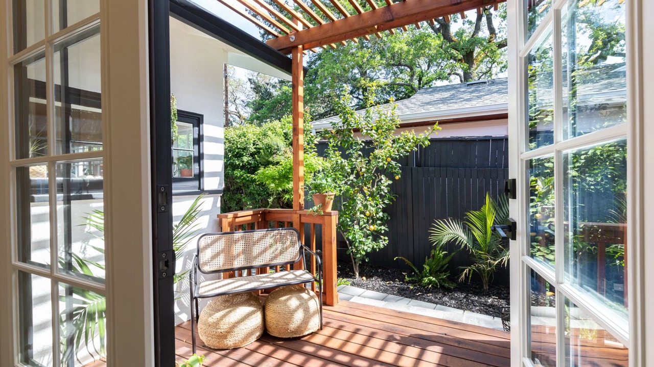Photo of Patio Balcony in Boyes Hot Springs