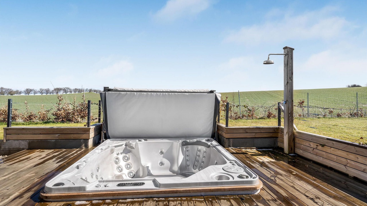 Photo of Others in Frolunde