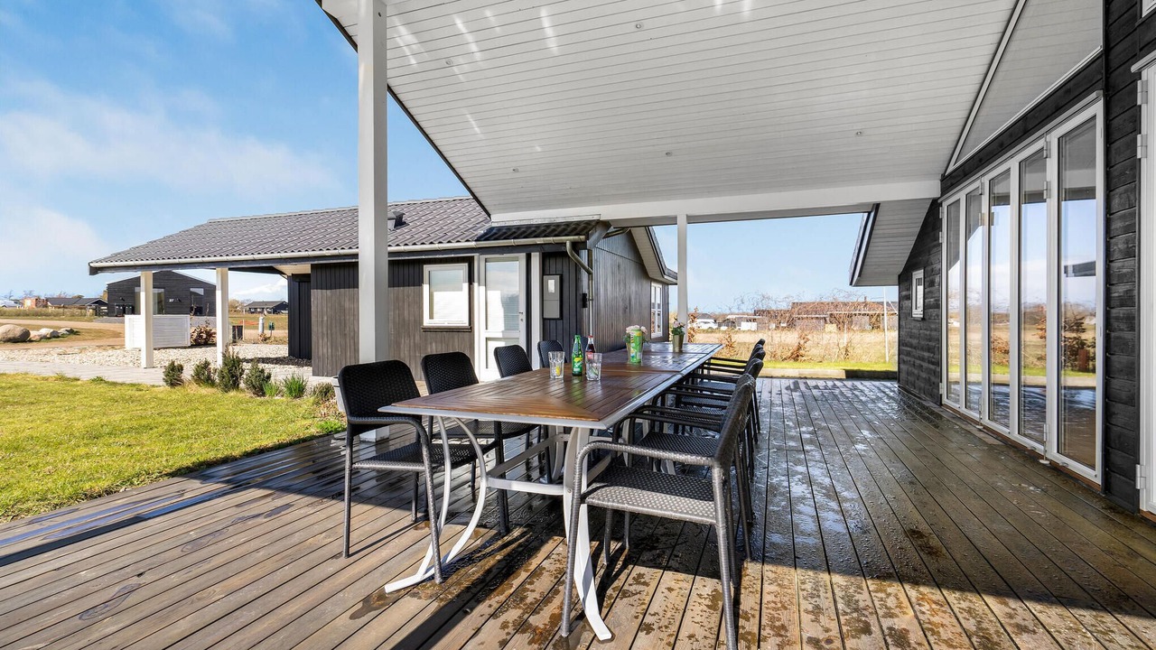 Photo of Others in Frolunde