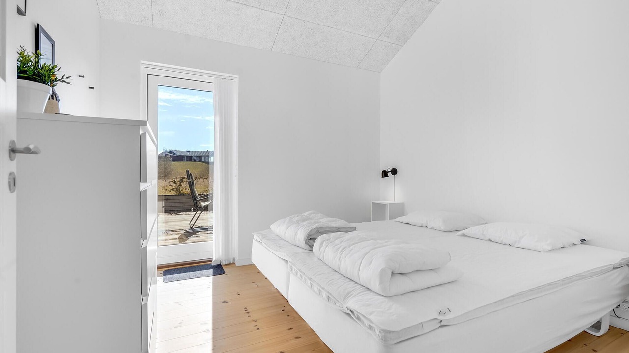 Photo of Others in Frolunde