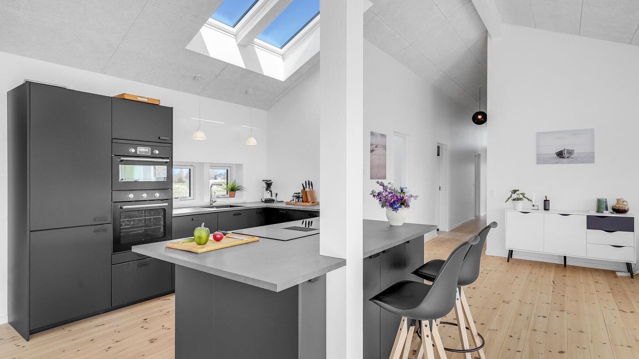 Photo of Others in Frolunde