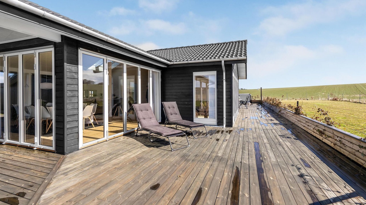 Photo of Others in Frolunde