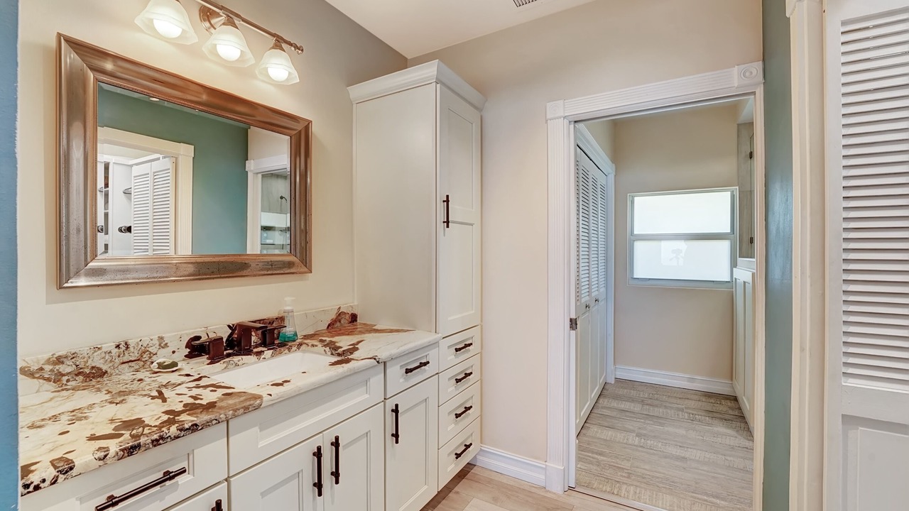 Photo of Bathroom in Cudjoe Key