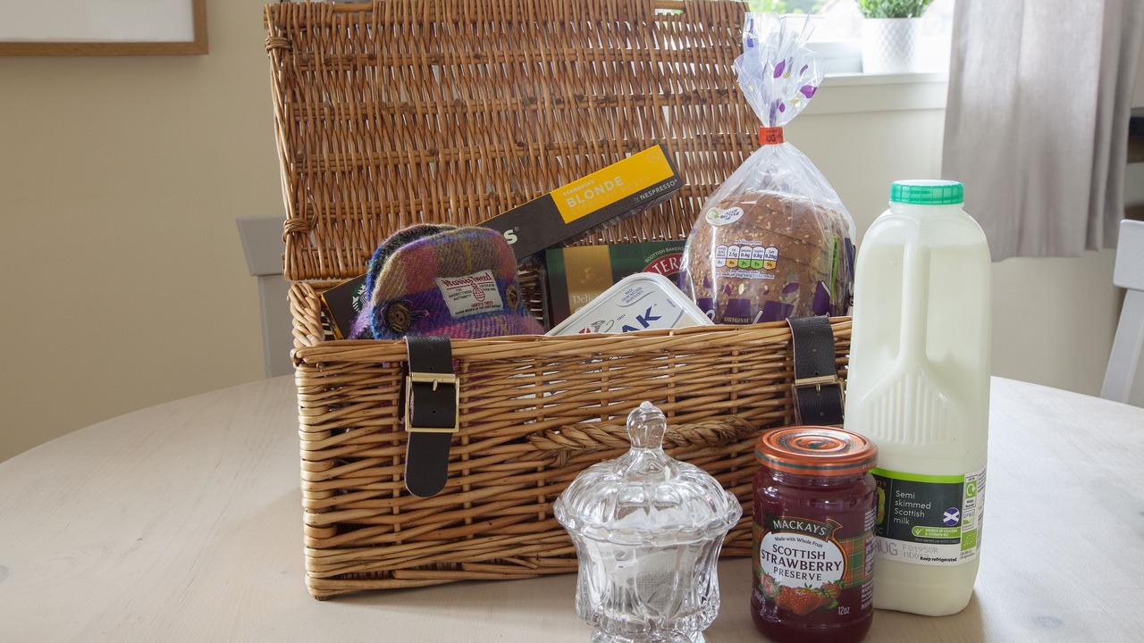 Photo of Others in Rumbling Bridge