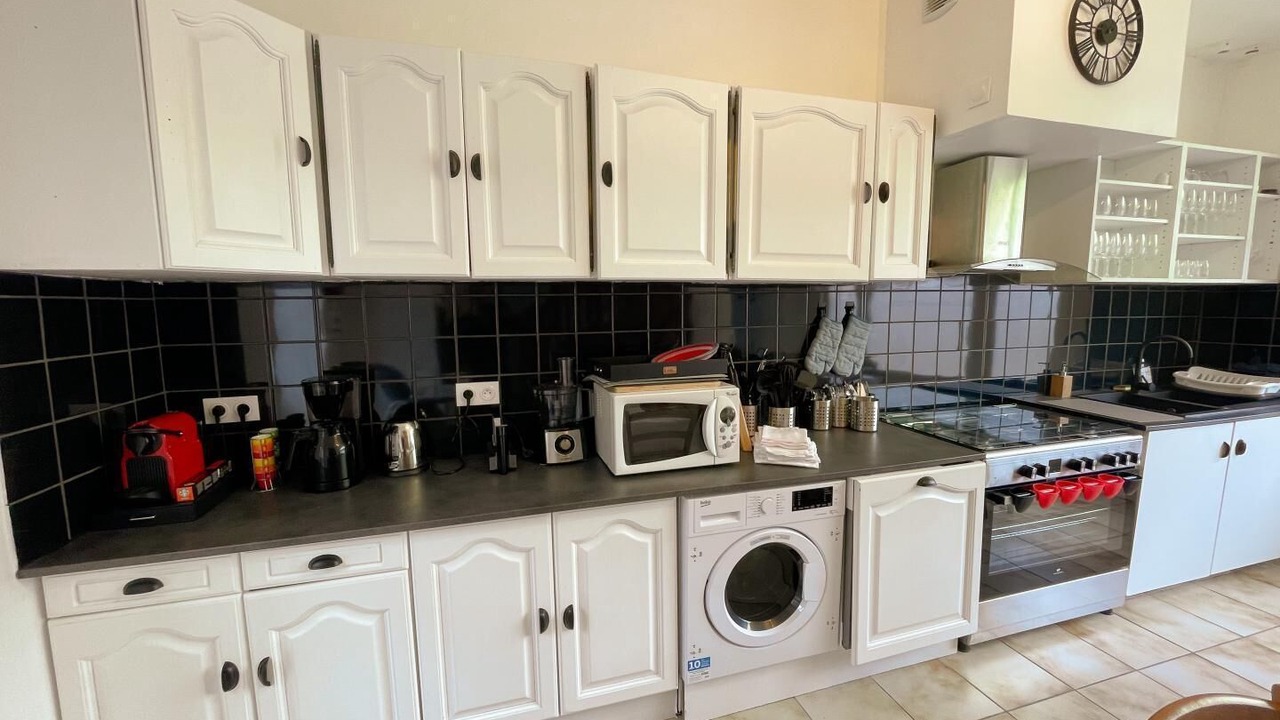 Photo of Kitchen in Saint-Ouen-les-Vignes