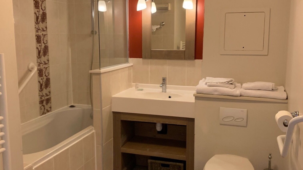 Photo of Bathroom in Houlgate
