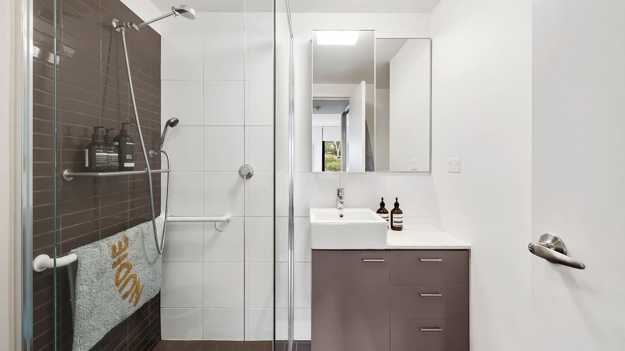 Photo of Bathroom in Lorne