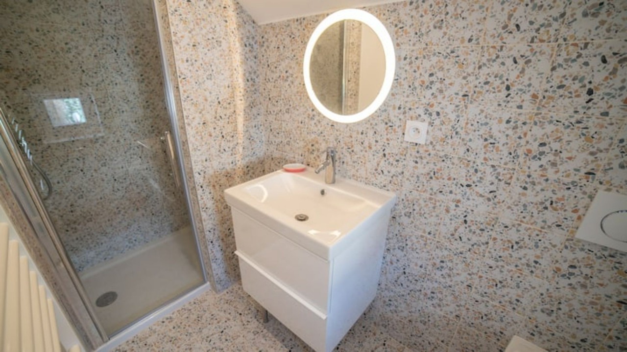 Photo of Bathroom in Lons-le-Saunier