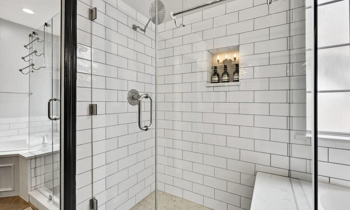 Photo of Bathroom in Northwest Carrollton