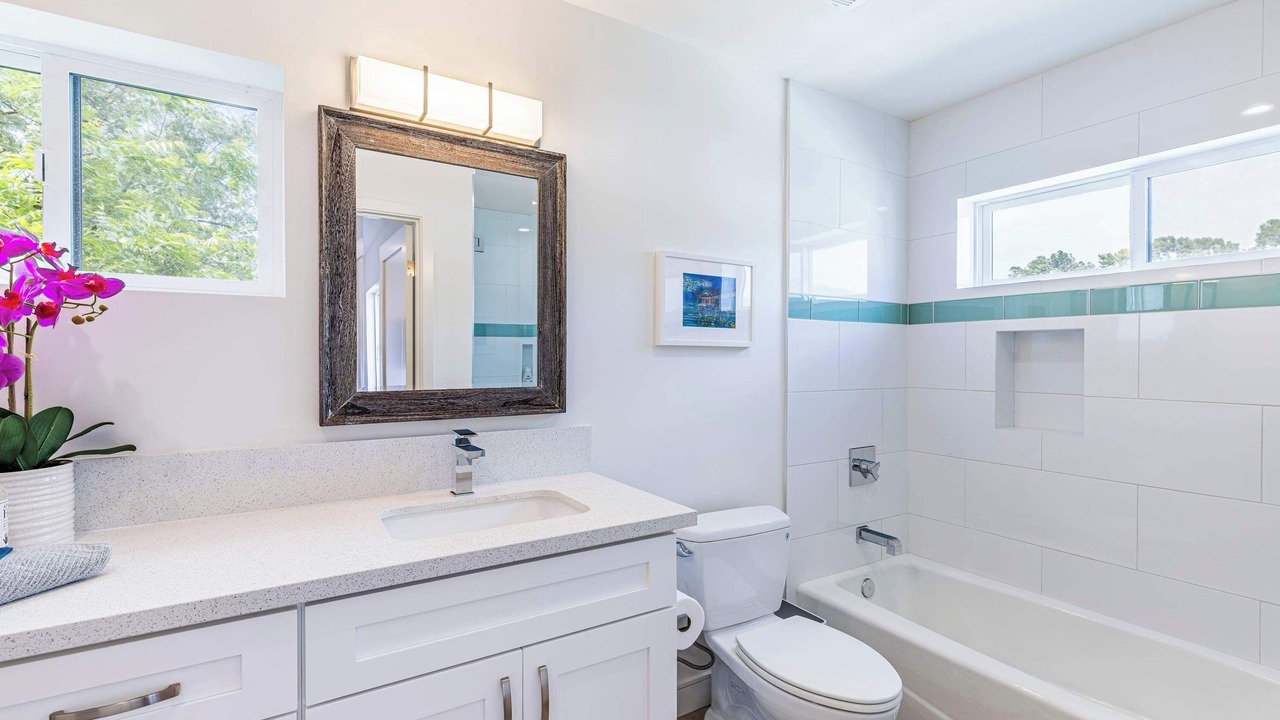 Photo of Bathroom in Los Angeles