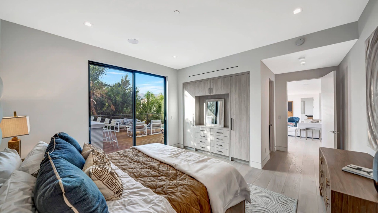 Photo of Bedroom in Pacific Palisades