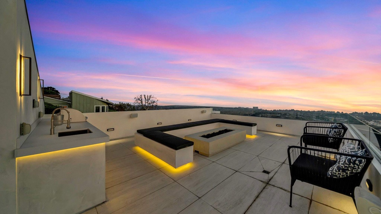 Photo of Patio Balcony in Pacific Palisades