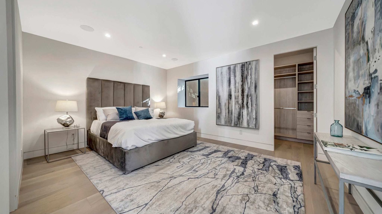 Photo of Bedroom in Pacific Palisades