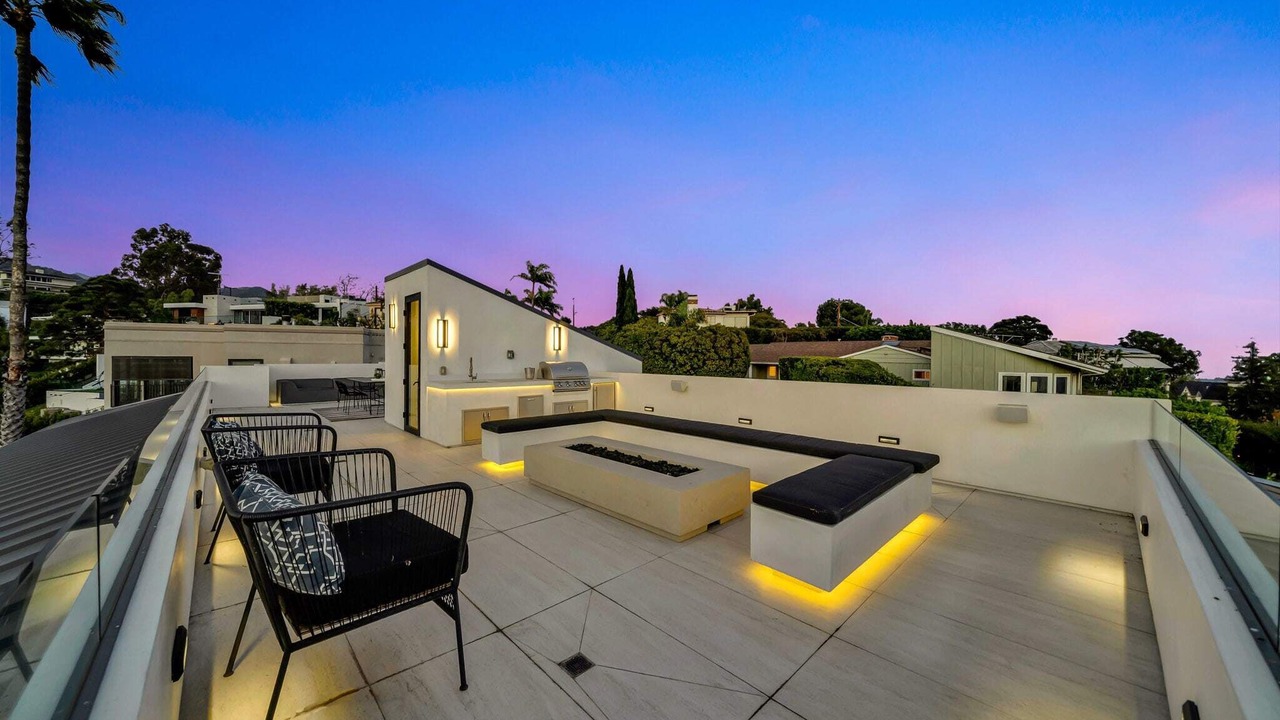 Photo of Patio Balcony in Pacific Palisades