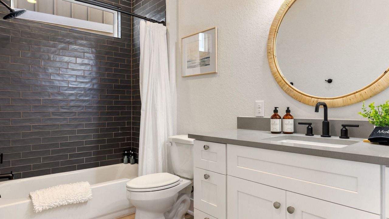 Photo of Bathroom in Kingsland