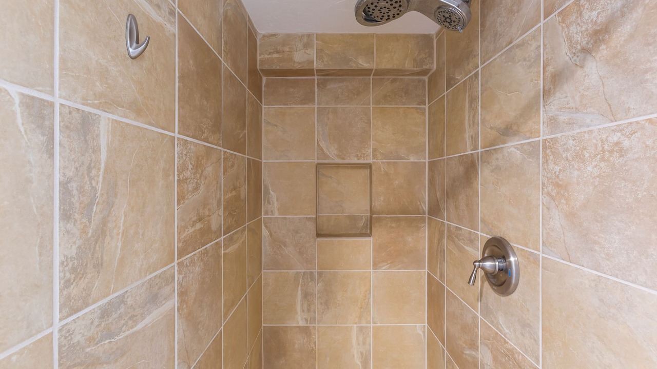 Photo of Bathroom in Kahana