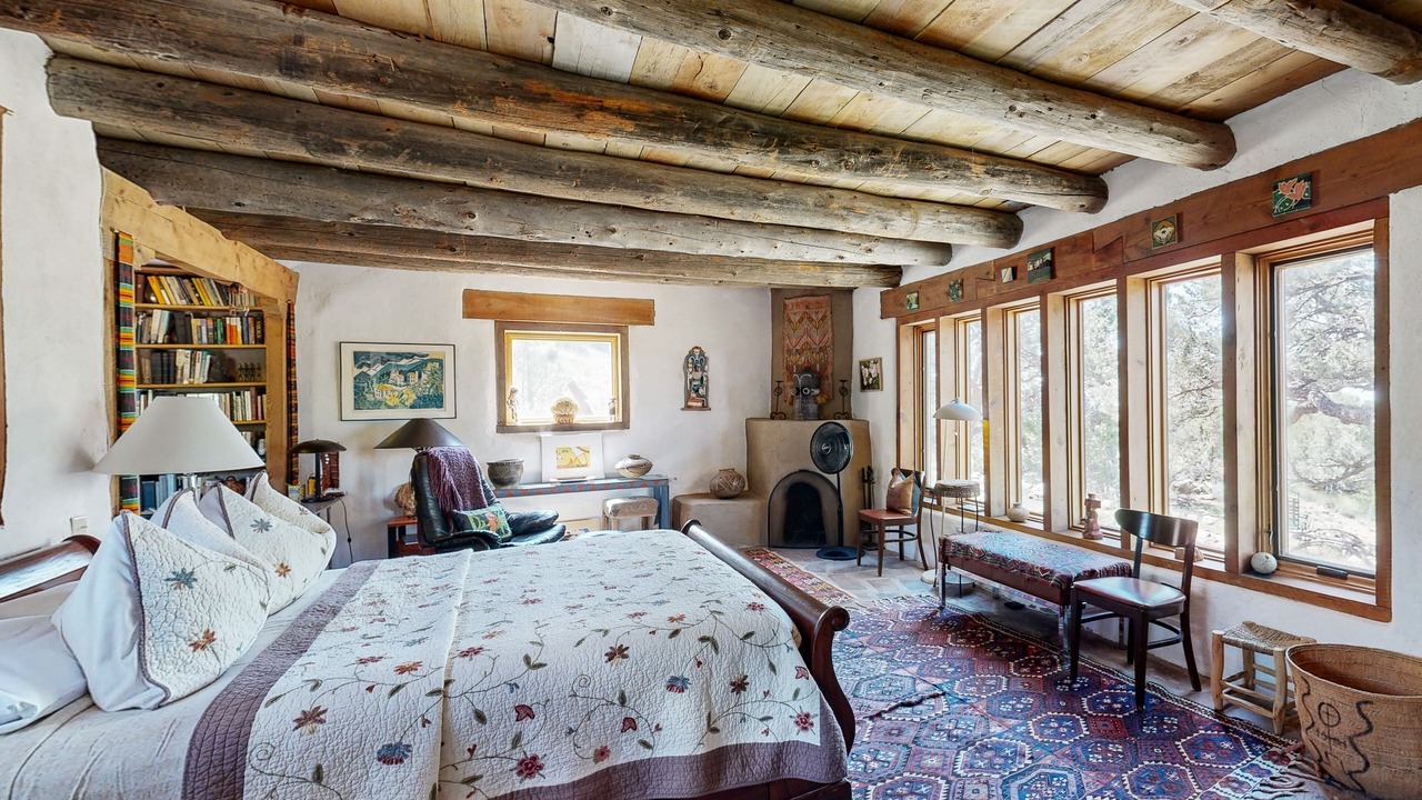 Photo of Bedroom in Canoncito