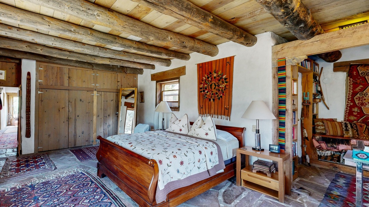 Photo of Bedroom in Canoncito