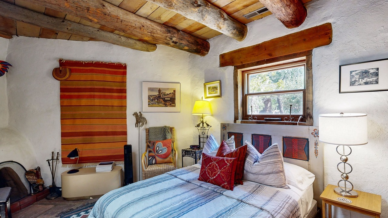 Photo of Bedroom in Canoncito