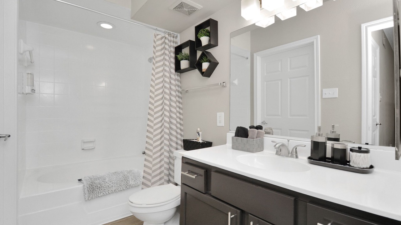 Photo of Bathroom in Deco