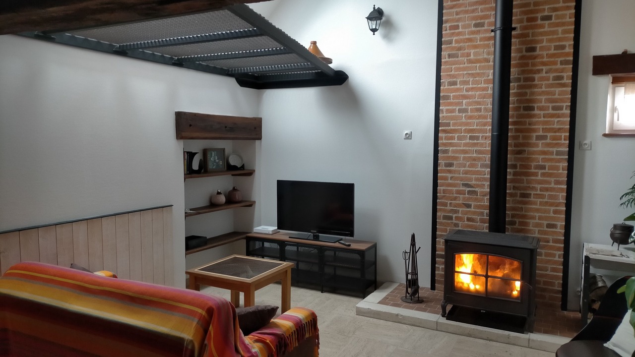 Photo of Livingroom in Mezieres-lez-Clery