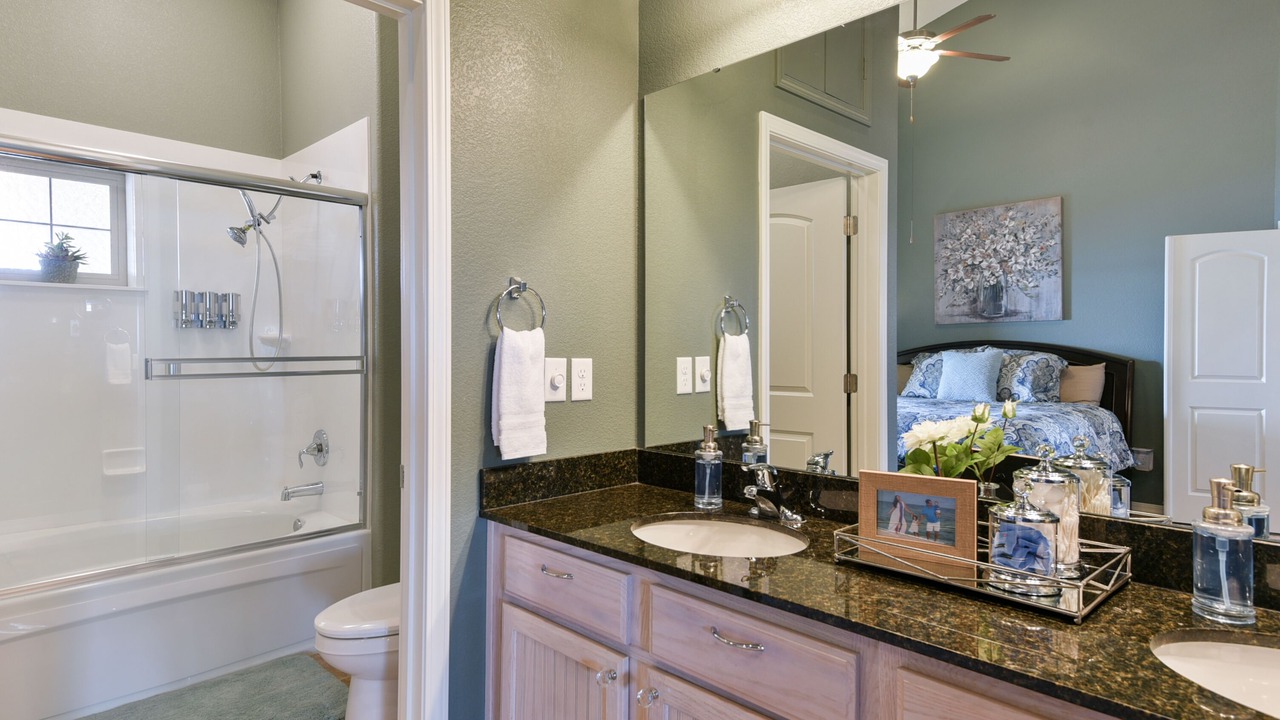 Photo of Bathroom in Table Rock