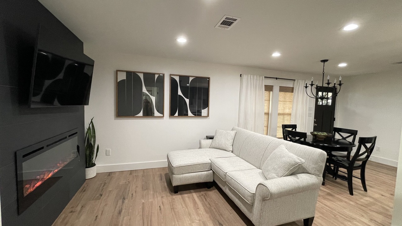 Photo of Livingroom in Justin