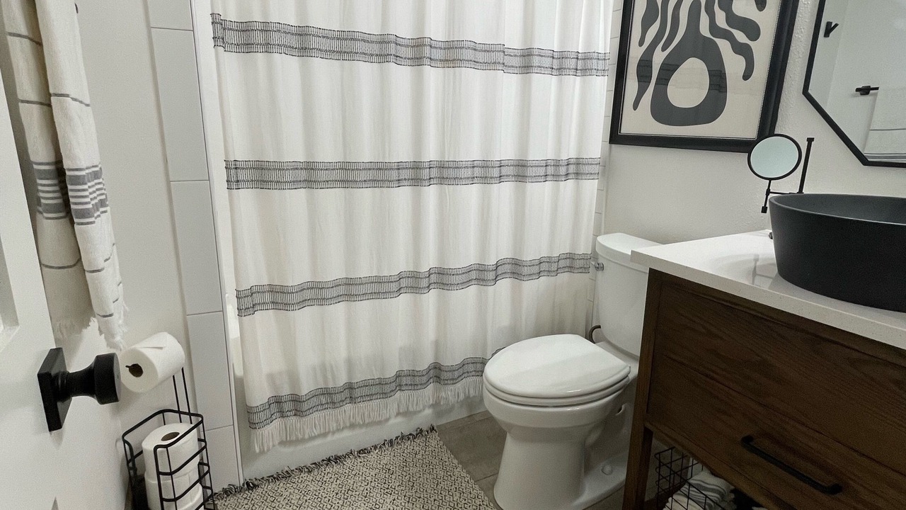 Photo of Bathroom in Justin