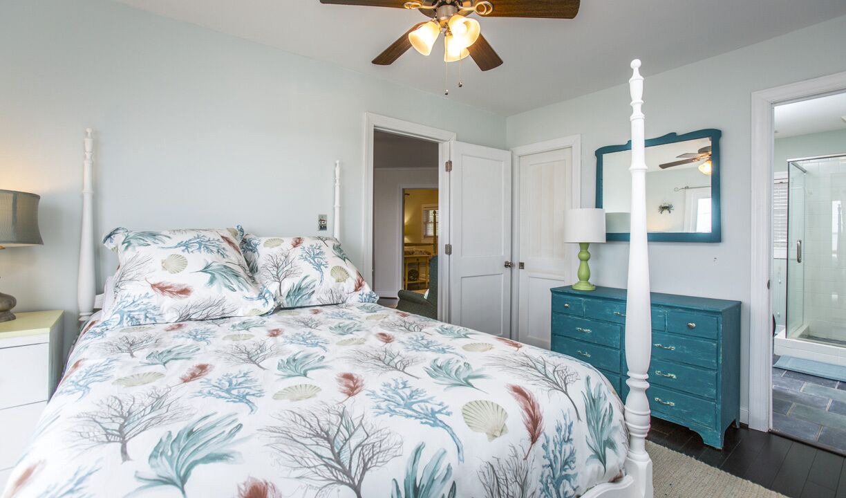 Photo of Bedroom in Deltaville