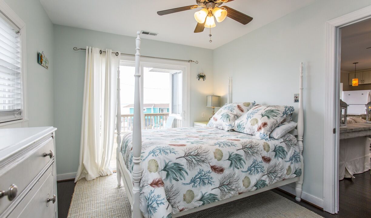 Photo of Bedroom in Deltaville
