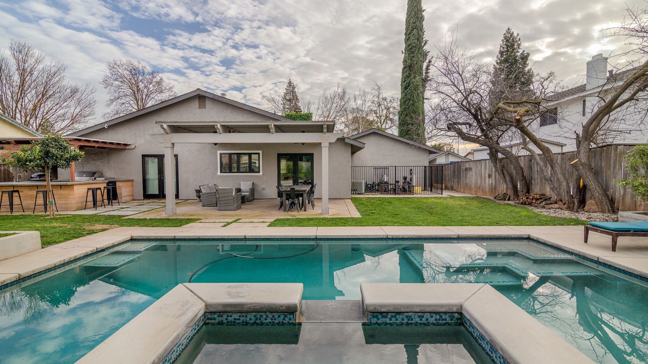 Photo of Outdoor in Elk Grove