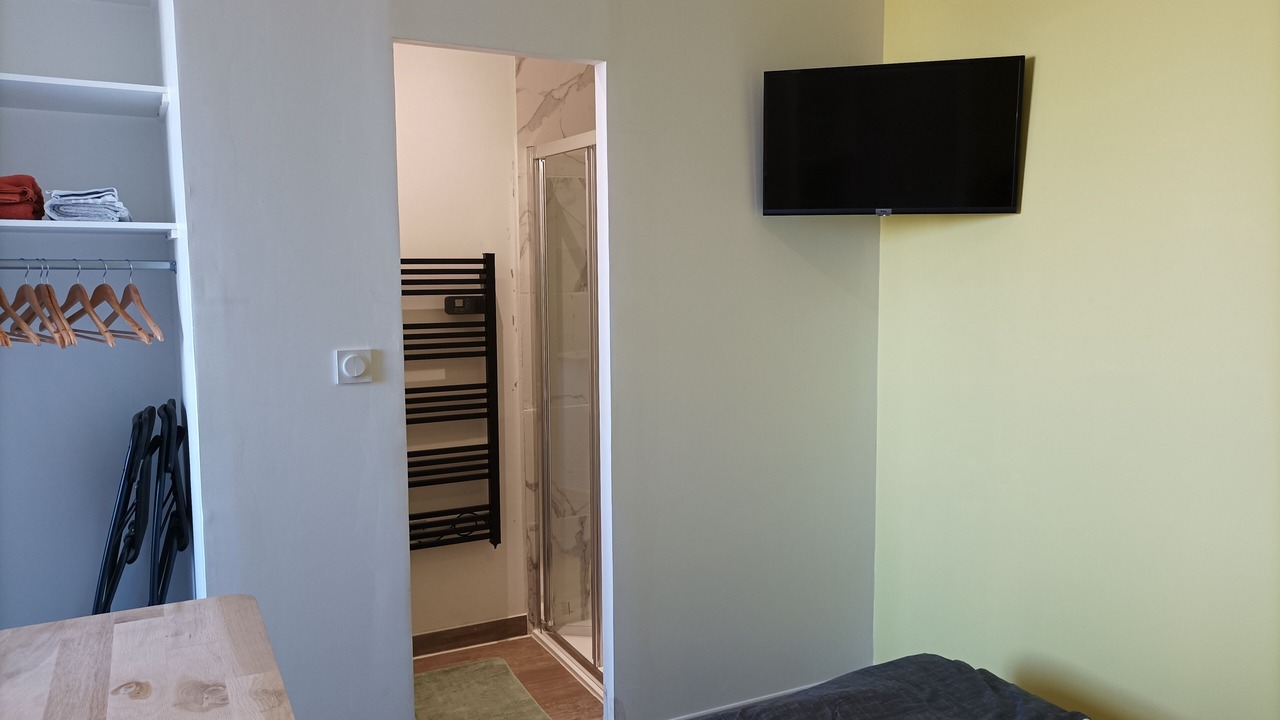 Photo of Bedroom in Saint-Etienne