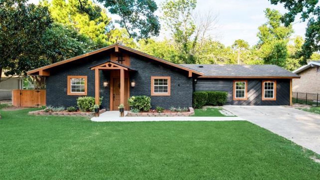 Photo of Outdoor in Carolyn Estates