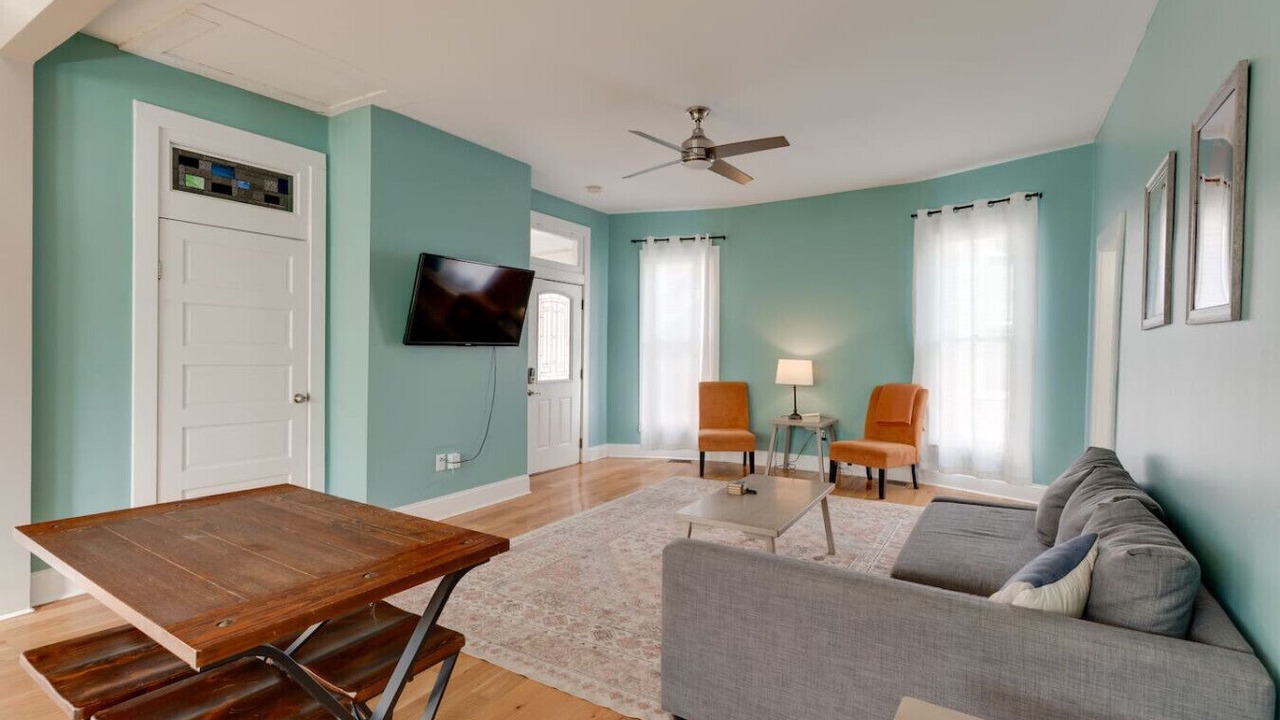 Photo of Livingroom in Eastwood