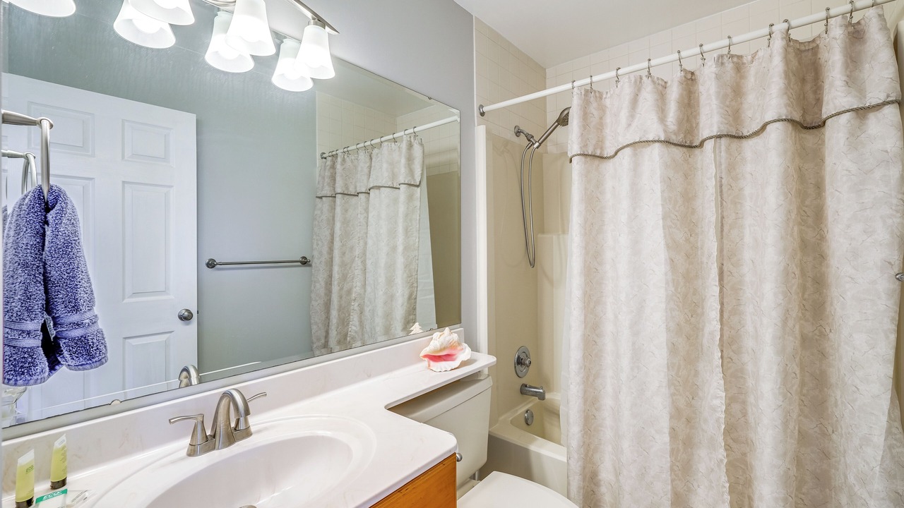 Photo of Bathroom in North Shore