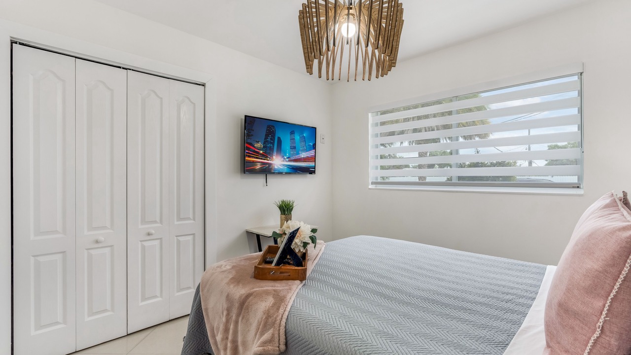 Photo of Bedroom in Olympia Heights