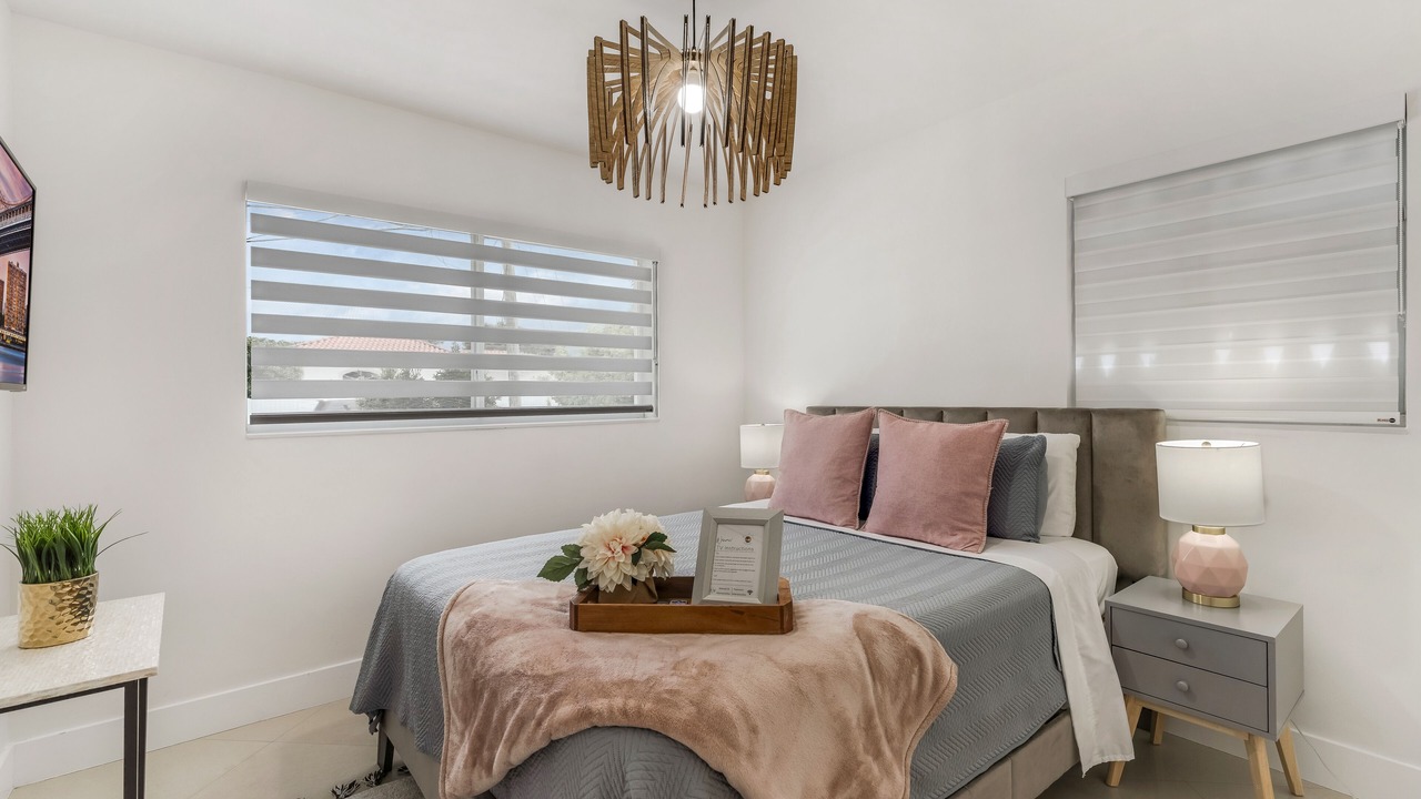 Photo of Bedroom in Olympia Heights