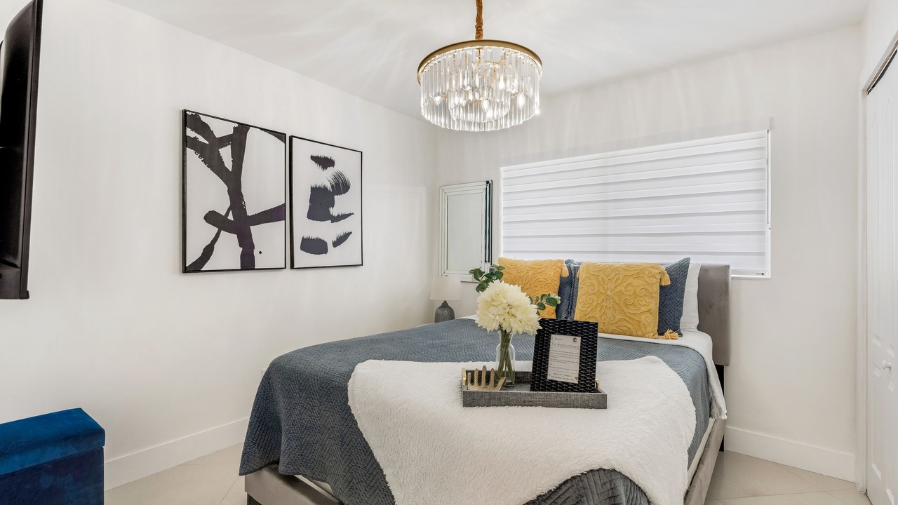 Photo of Bedroom in Olympia Heights