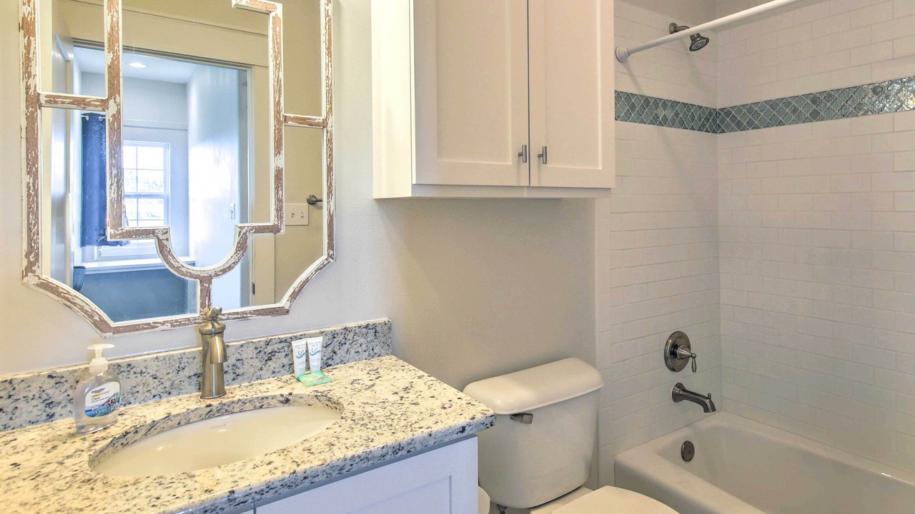 Photo of Bathroom in Yorktown