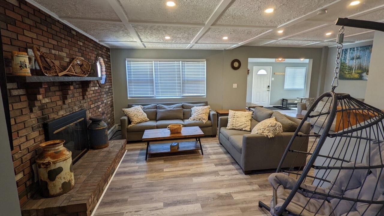 Photo of Livingroom in Livingston Manor