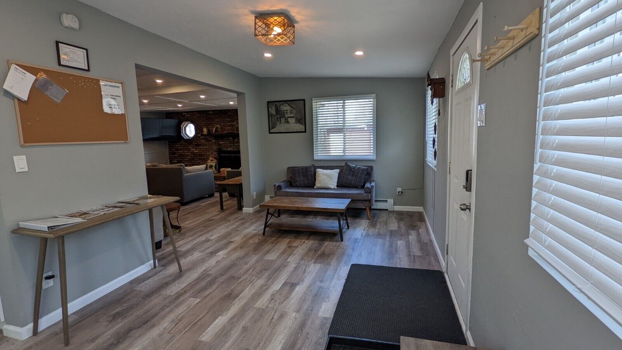 Photo of Livingroom in Livingston Manor