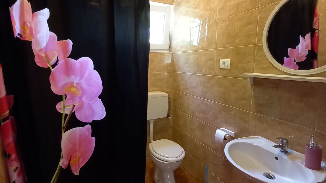 Photo of Bathroom in Sobra