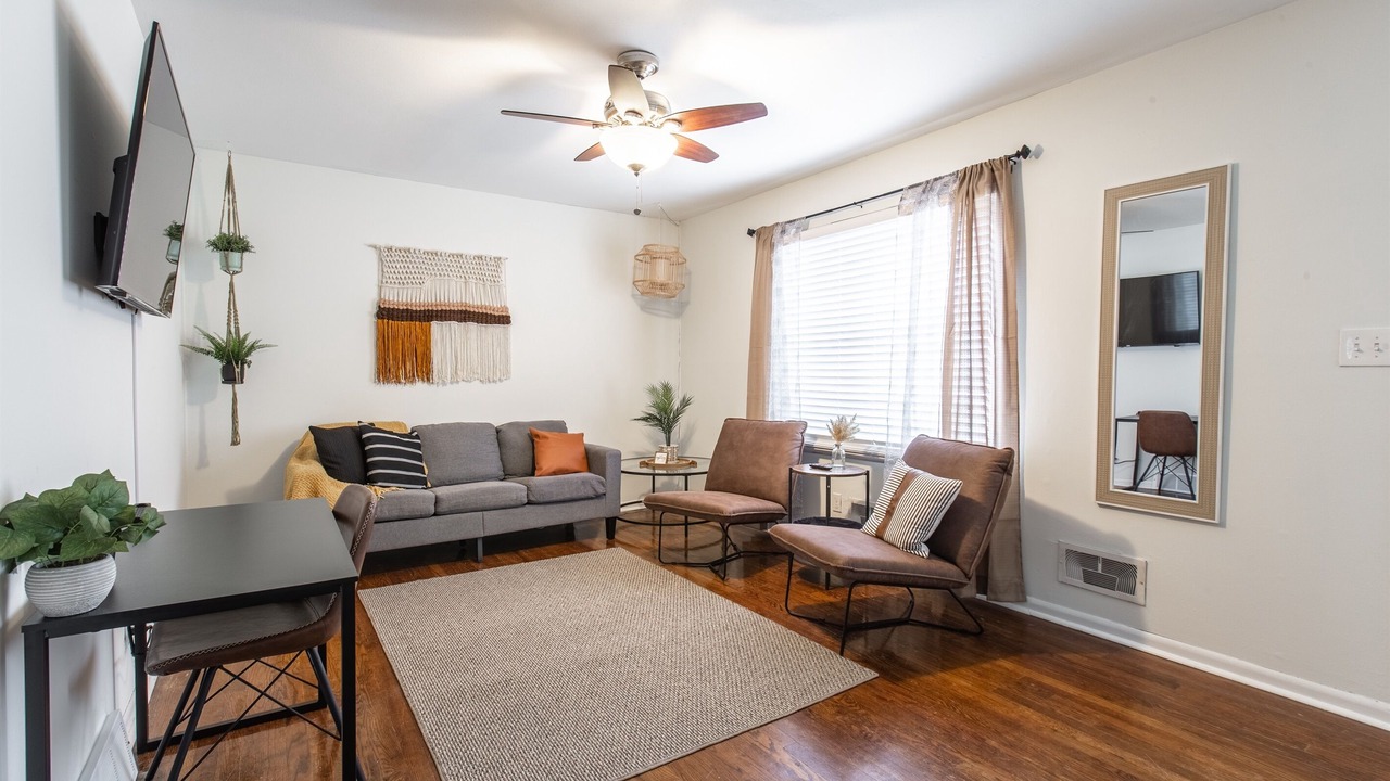 Photo of Bedroom in South Kansas City