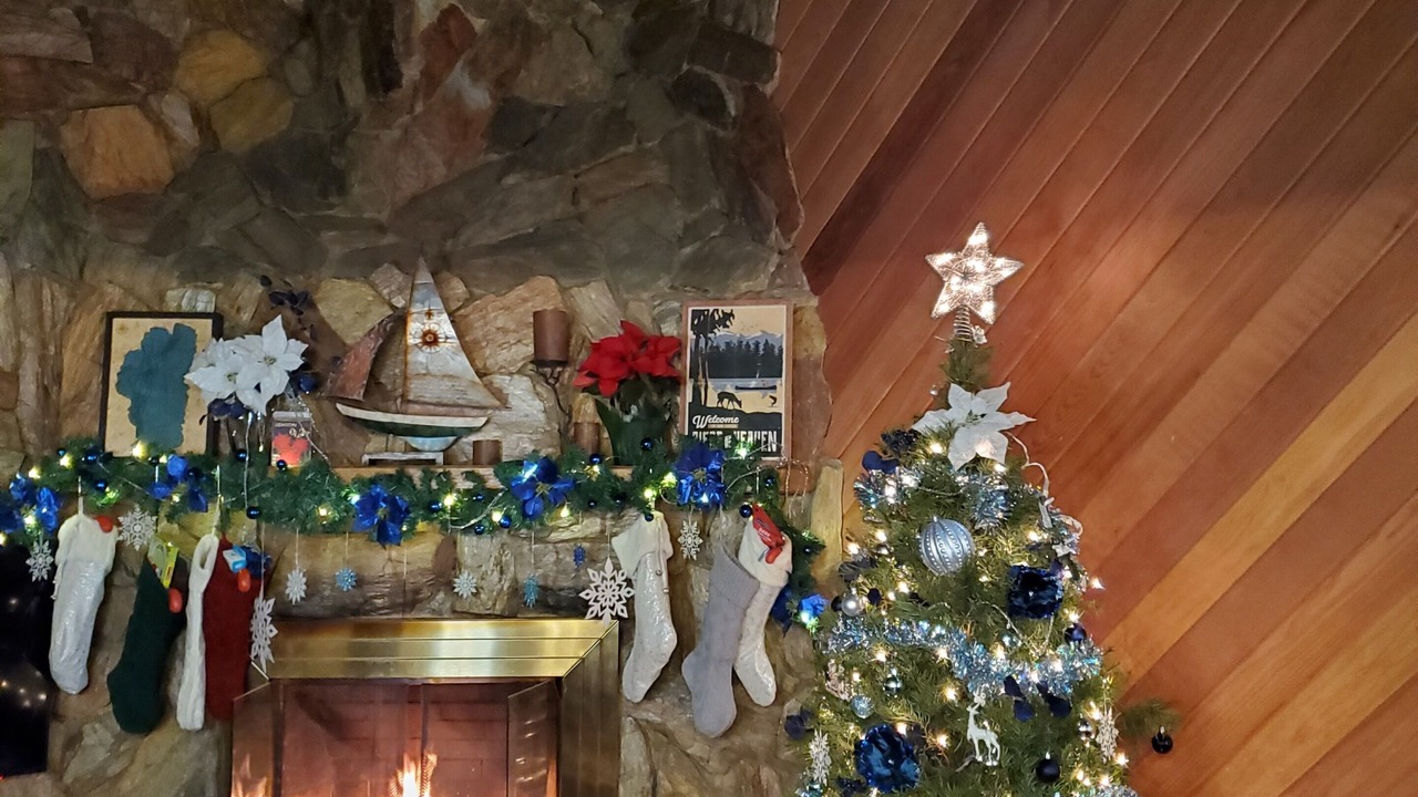 Photo of Livingroom in Round Hill Village