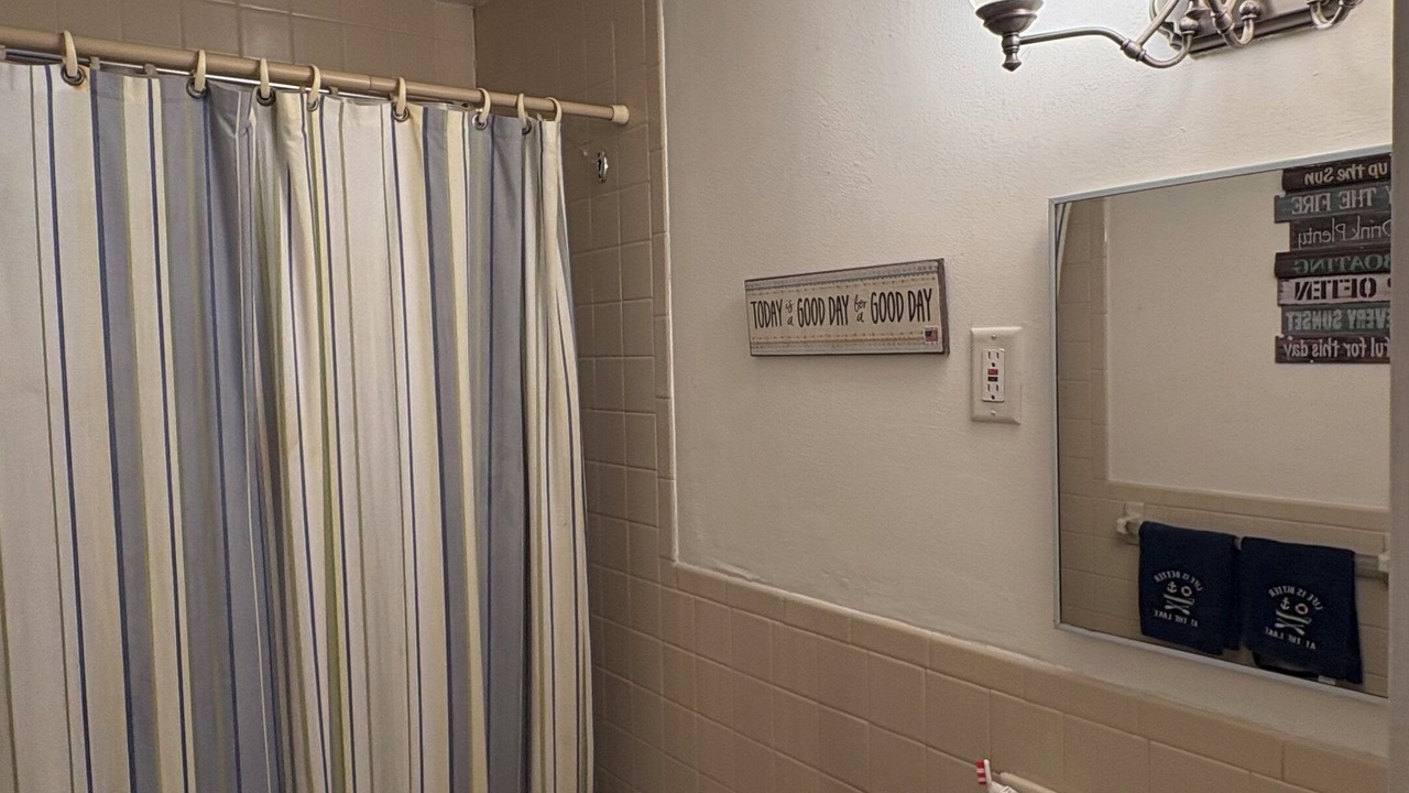 Photo of Bathroom in Ridge