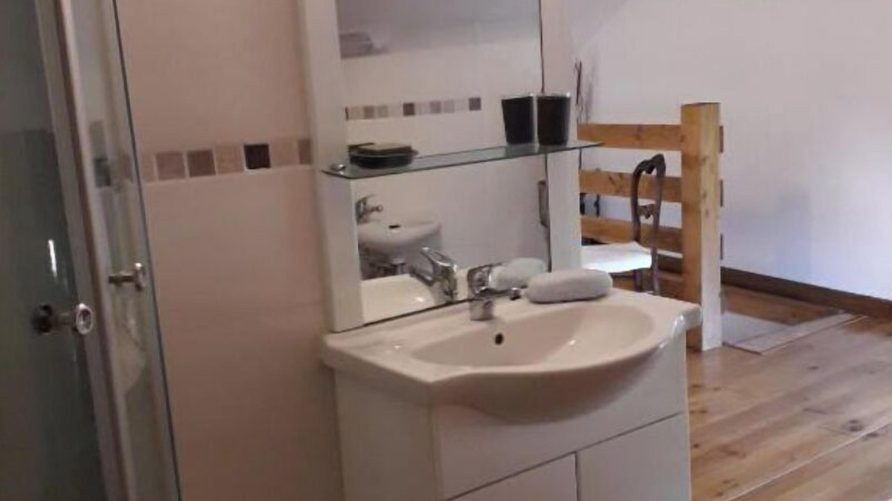 Photo of Bathroom in Lisle